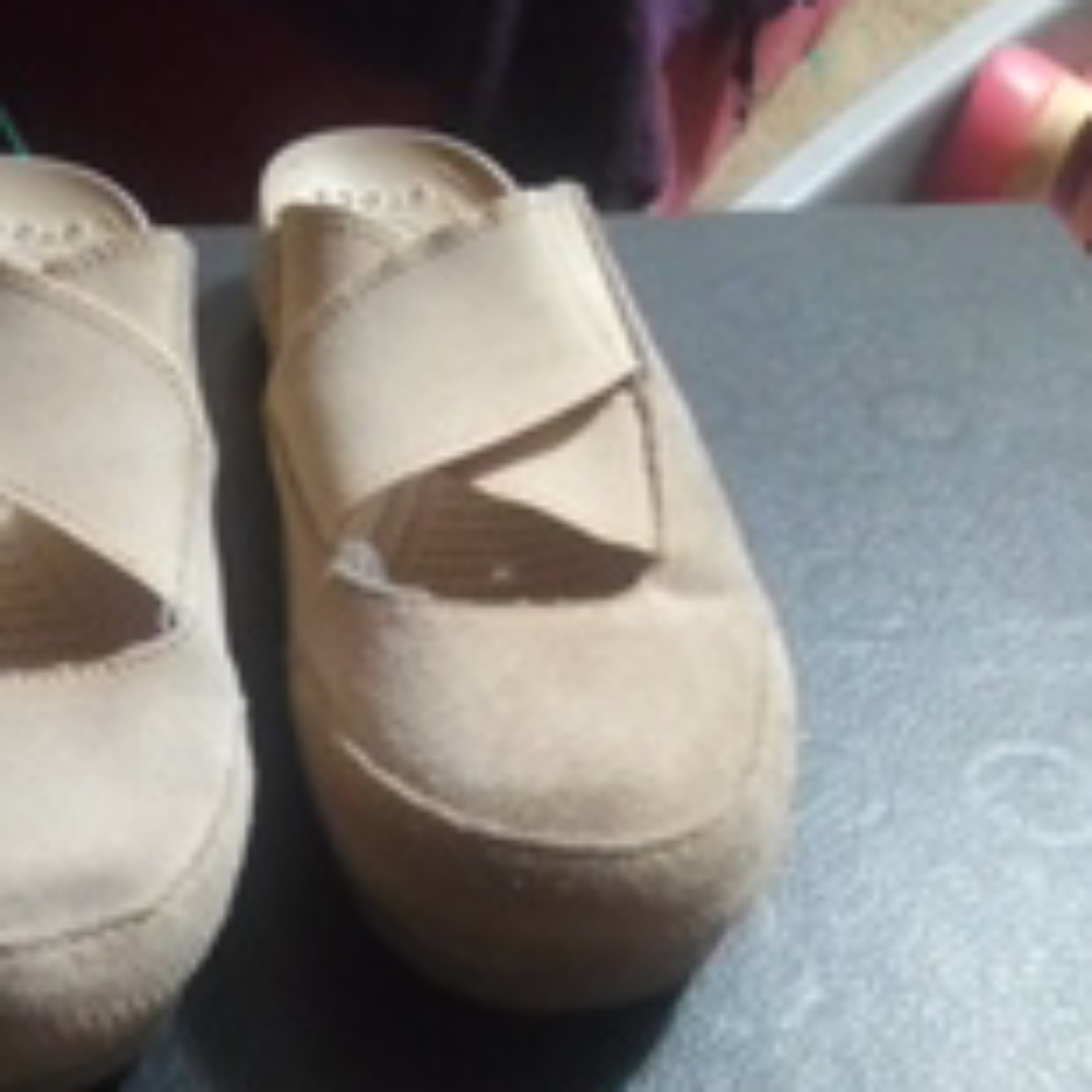 Crocs